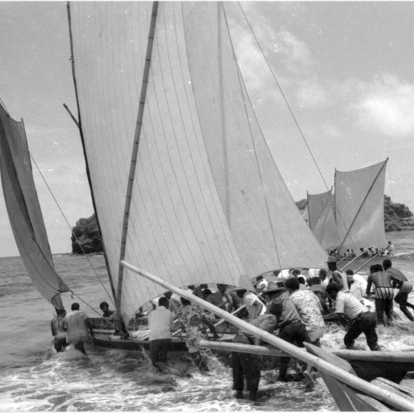 Fête patronale de St Marie - Course de gommiers